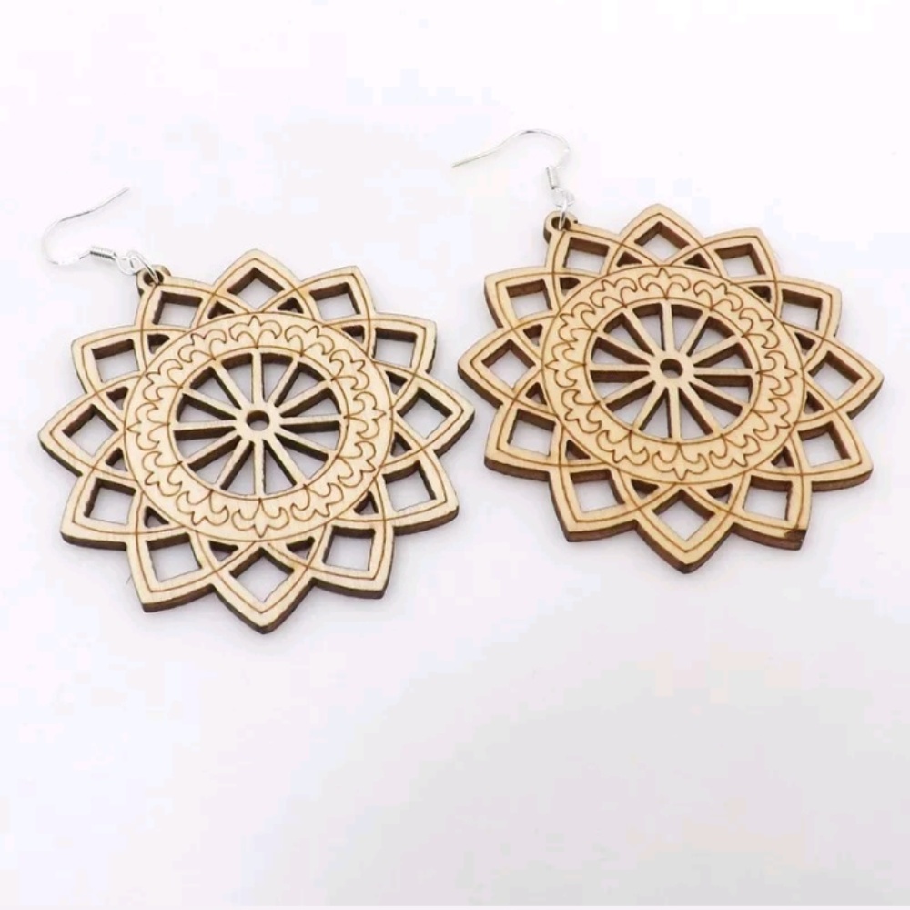 Handmade Beautiful Wooden Dangle Drop Earrings - Picture 3 of 3